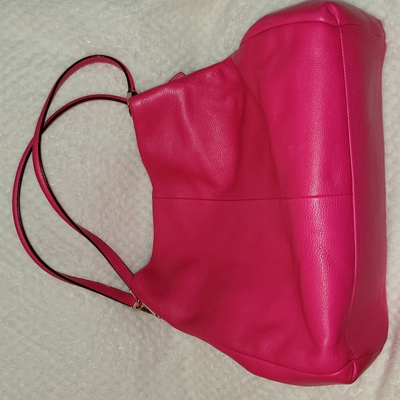 Coach Handbags - Coach Maddison Pheobe Shoulder Bag